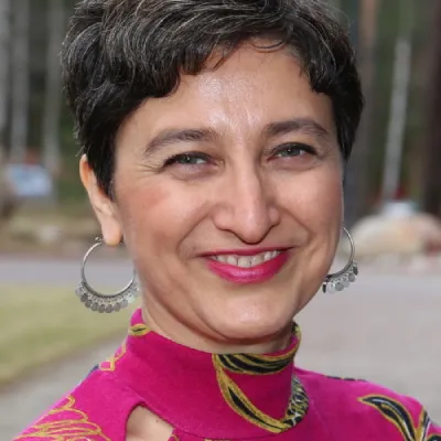 Nesli Sözer